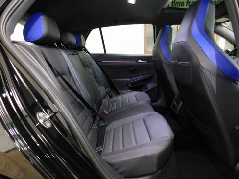 Used 2025 Volkswagen Golf image 97