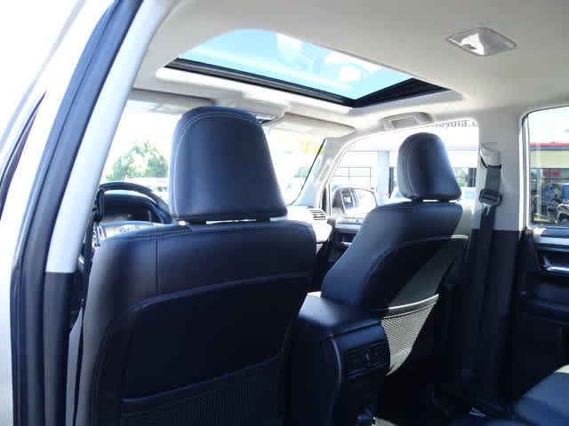 Used 2023 Toyota 4Runner SR5 Premium w/ Moonroof Package AWD/4WD image 22