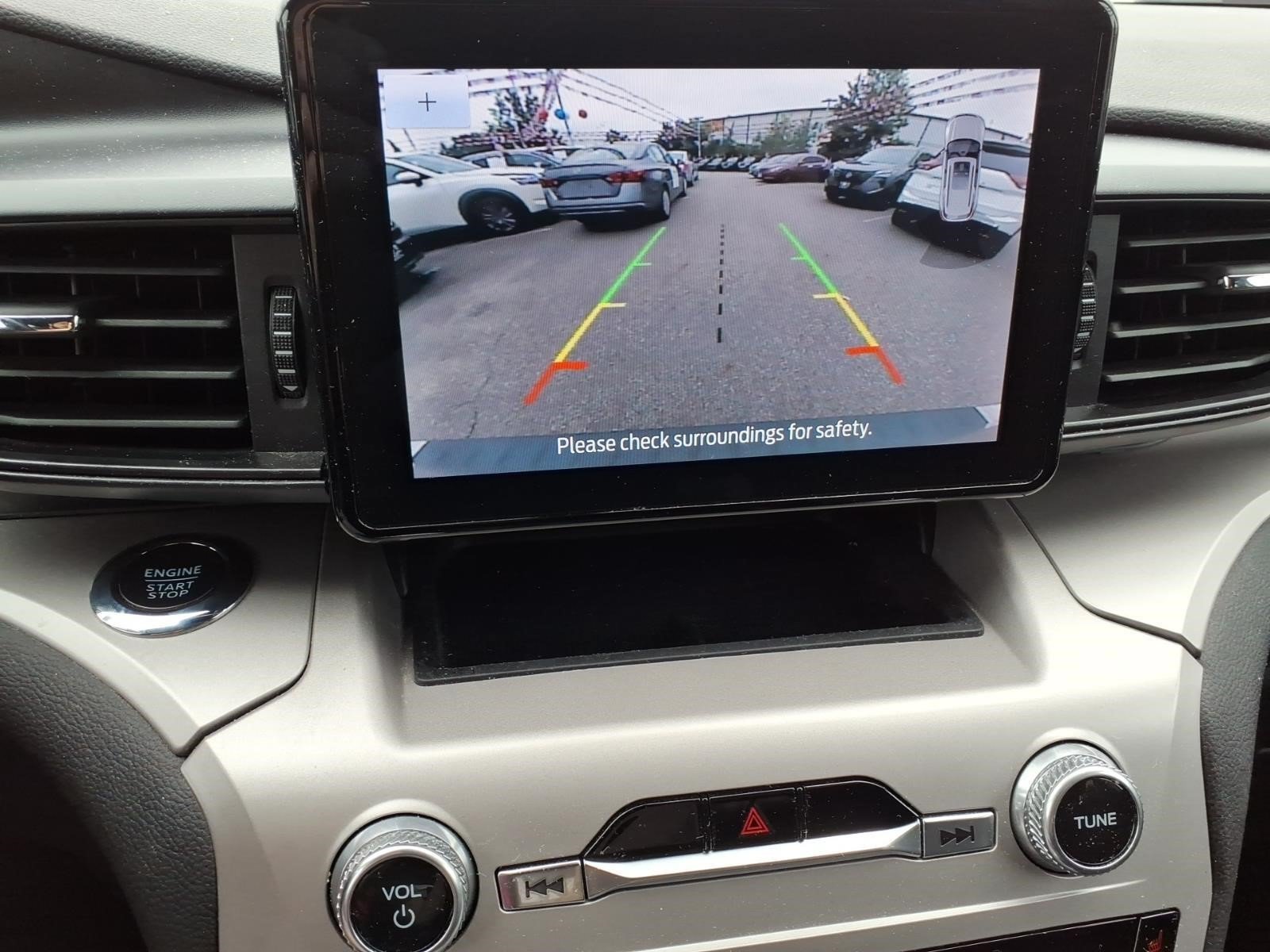 Used 2023 Ford Explorer XLT w/ Class IV Trailer Tow Package AWD/4WD image 23