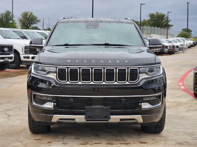 Used 2022 Jeep Wagoneer Series III w/ Flexible Seating Group AWD/4WD image 2