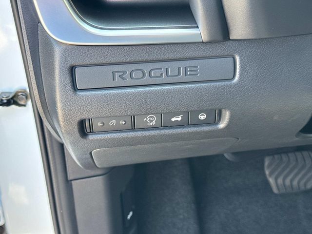 New 2026 Nissan Rogue Dark Armor AWD/4WD image 27