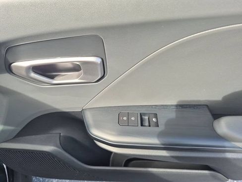 Used 2025 Kia K4 FWD image 33
