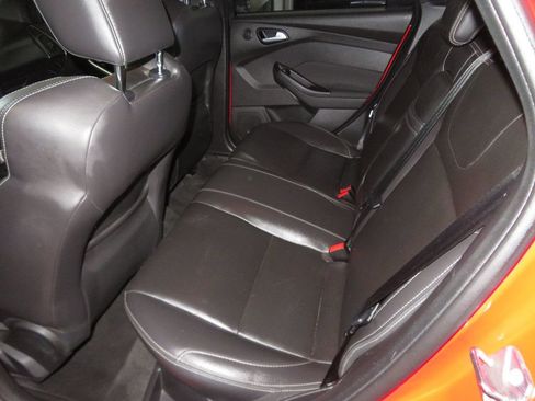 Used 2013 Ford Focus ST FWD image 22