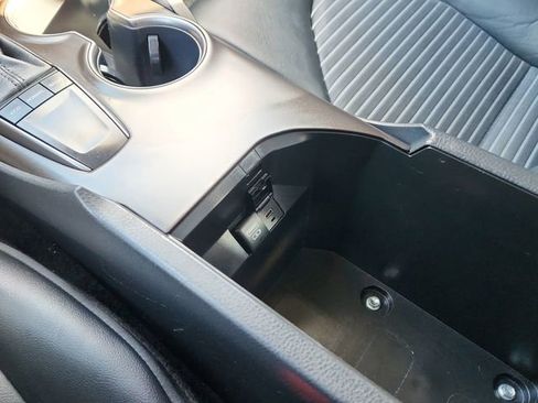Used 2023 Toyota Camry SE image 42