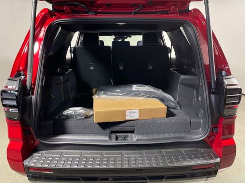 New 2026 Toyota 4Runner 4WD image 10