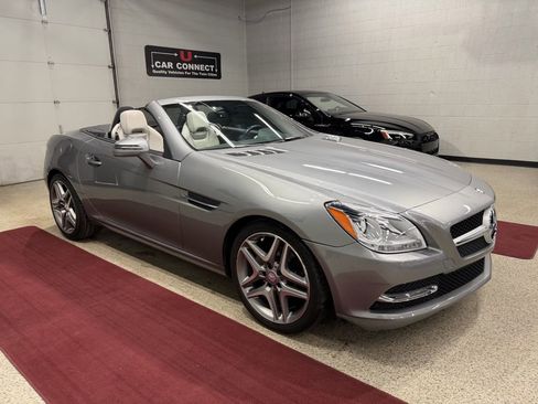 Used 2013 Mercedes-Benz SLK 250 image 5