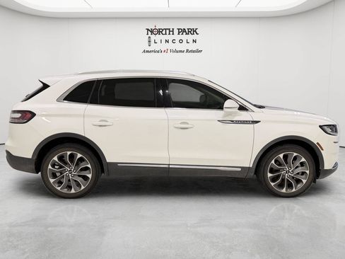 Used 2023 Lincoln Nautilus Reserve w/ Class II Trailer Tow Package FWD image 6
