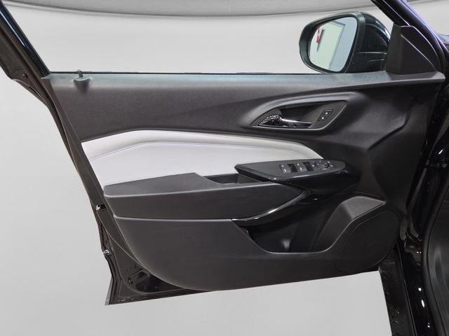 New 2026 Chevrolet Trax LT w/ LT Convenience Package FWD image 11