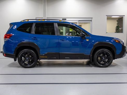 Used 2022 Subaru Forester Wilderness image 6