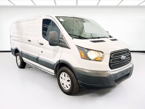 Used 2018 Ford Transit 250 130 Low Roof image 3
