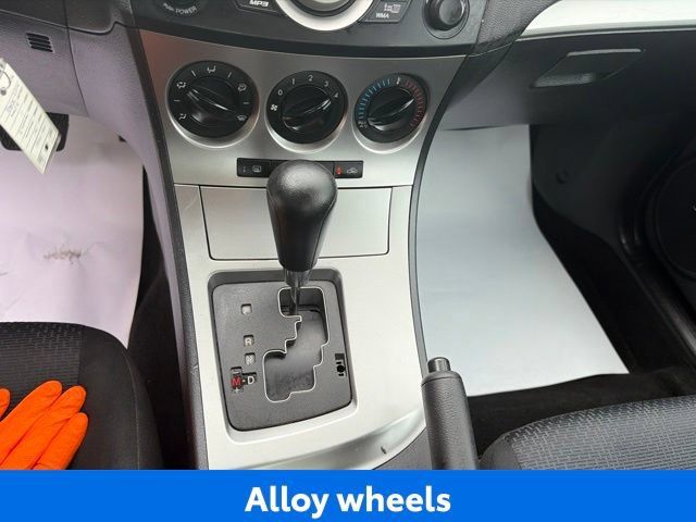 Used 2010 MAZDA MAZDA3 i Touring FWD image 16