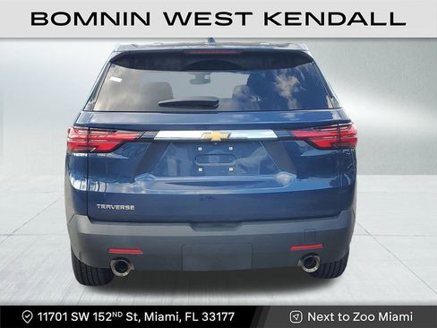 Used 2022 Chevrolet Traverse LS image 6