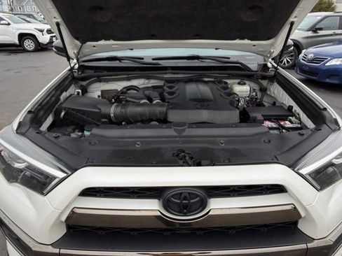 Used 2019 Toyota 4Runner Limited AWD/4WD image 33