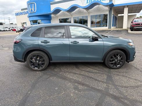 Used 2024 Honda HR-V Sport image 8