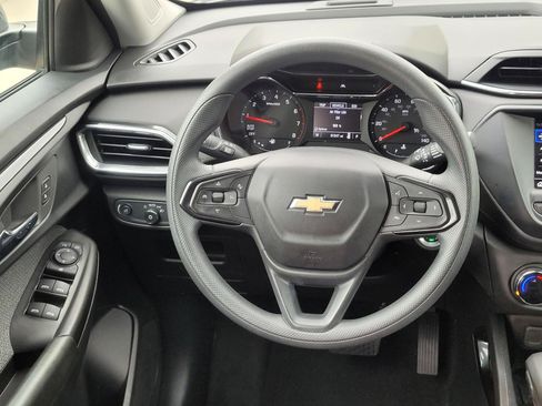 Used 2023 Chevrolet TrailBlazer LT FWD image 6