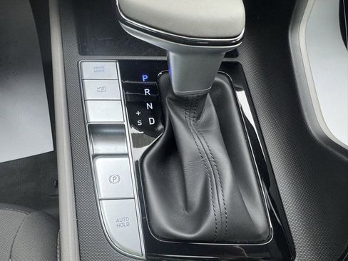 Used 2022 Hyundai Elantra SEL w/ Convenience + Premium Package image 21