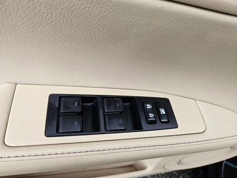 Used 2013 Lexus ES 350 w/ Luxury Pkg image 14