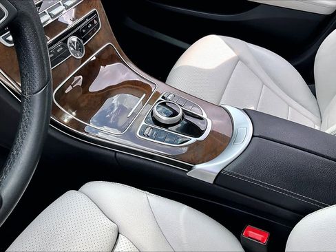 Used 2018 Mercedes-Benz C 300 Sedan image 14