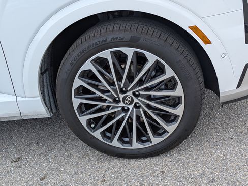 Used 2026 Hyundai Palisade Calligraphy FWD image 11