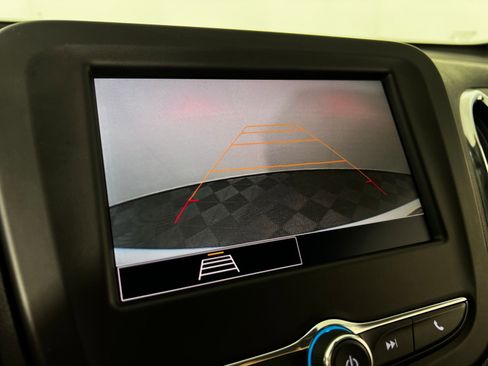 Used 2024 Chevrolet Equinox LT image 19