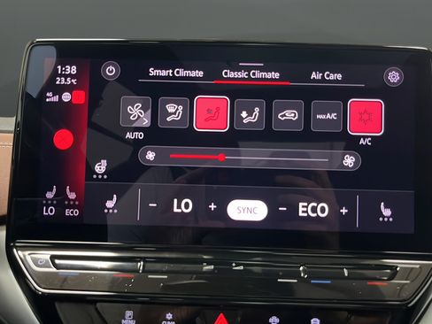 Used 2021 Volkswagen ID.4 Pro S w/ Gradient Package AWD/4WD image 17