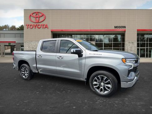 Used 2023 Chevrolet Silverado 1500 LT w/ Protection Package AWD/4WD image 3