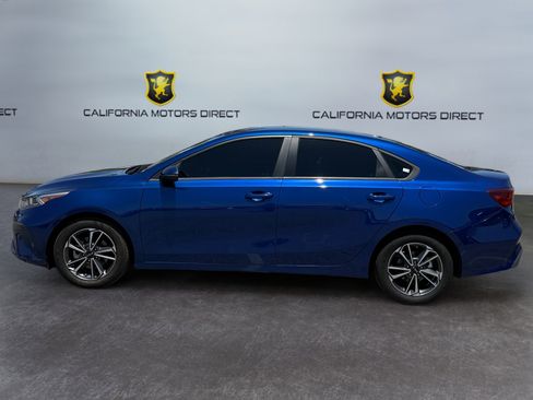 Used 2022 Kia Forte LXS w/ LXS Technology Package FWD image 2