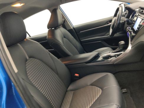 Used 2019 Toyota Camry SE FWD image 21