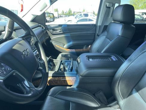 Used 2016 Chevrolet Tahoe LTZ AWD/4WD image 2
