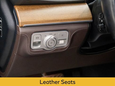 Used 2021 Mercedes-Benz GLS 450 4MATIC image 20