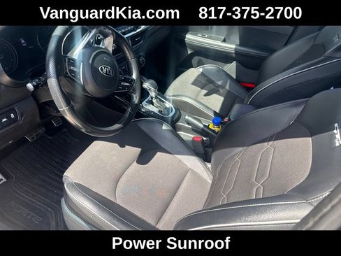 Used 2021 Kia Forte GT-Line w/ GT-Line Premium Package FWD image 5
