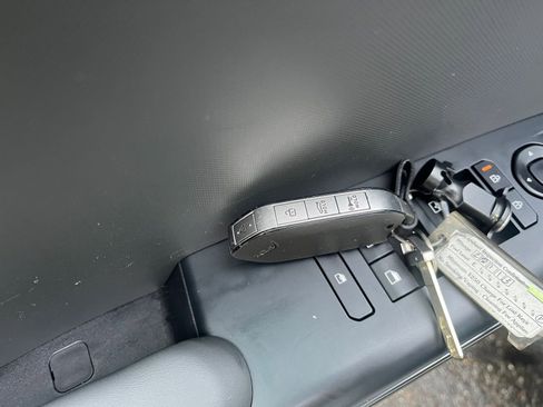 Used 2025 Kia K4 LXS image 21