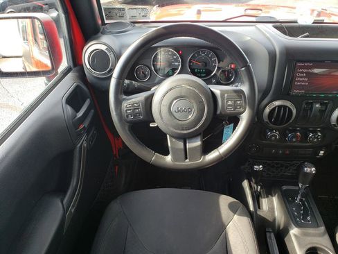 Used 2015 Jeep Wrangler Sport image 14