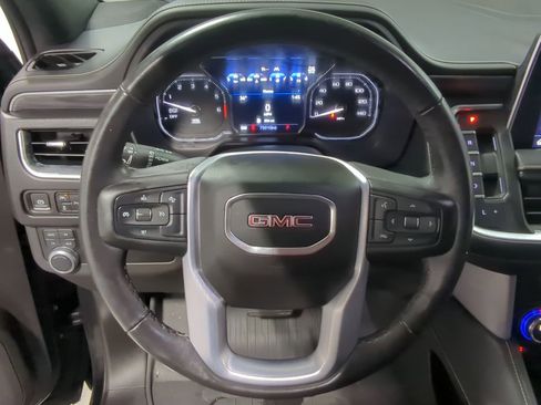 Used 2021 GMC Yukon XL SLT image 40