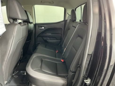 Used 2022 GMC Canyon AT4 image 24