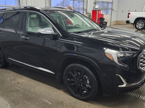 Used 2020 GMC Terrain Denali image 3