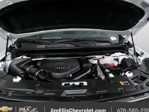 Certified 2025 Chevrolet Traverse LT FWD image 34
