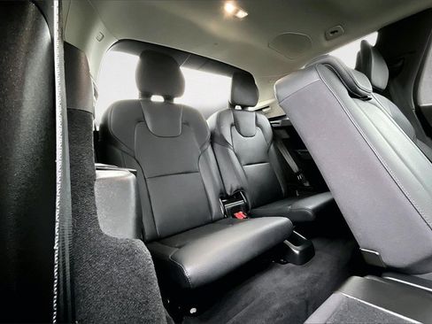 Certified 2024 Volvo XC90 B6 Plus w/ Protection Package Premier image 26