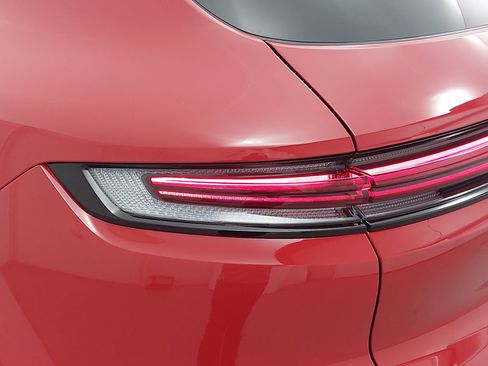 New 2026 Porsche Cayenne image 36