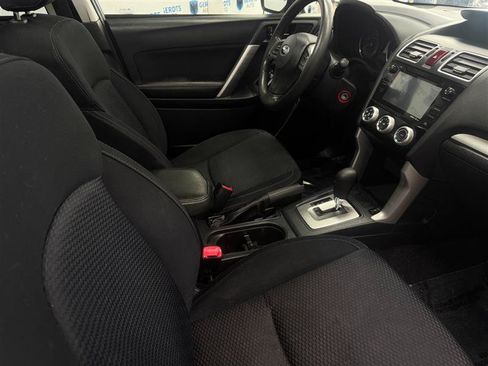 Used 2016 Subaru Forester 2.5i Premium AWD/4WD image 10