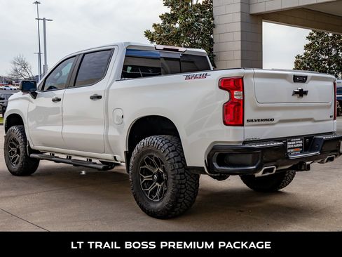 Used 2022 Chevrolet Silverado 1500 LT Trail Boss w/ LT Trail Boss Premium Package image 6