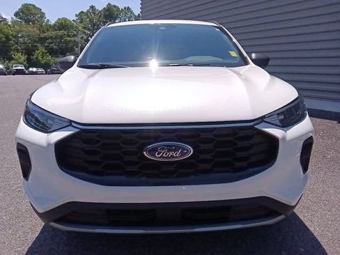 Certified 2025 Ford Escape ST-Line w/ Tech Pack #1 FWD image 8