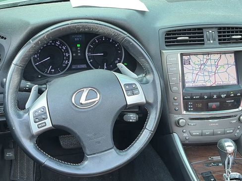 Used 2012 Lexus IS 250C w/ Luxury Pkg image 9