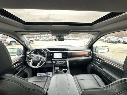 Used 2023 GMC Sierra 1500 Denali w/ Technology Package image 21