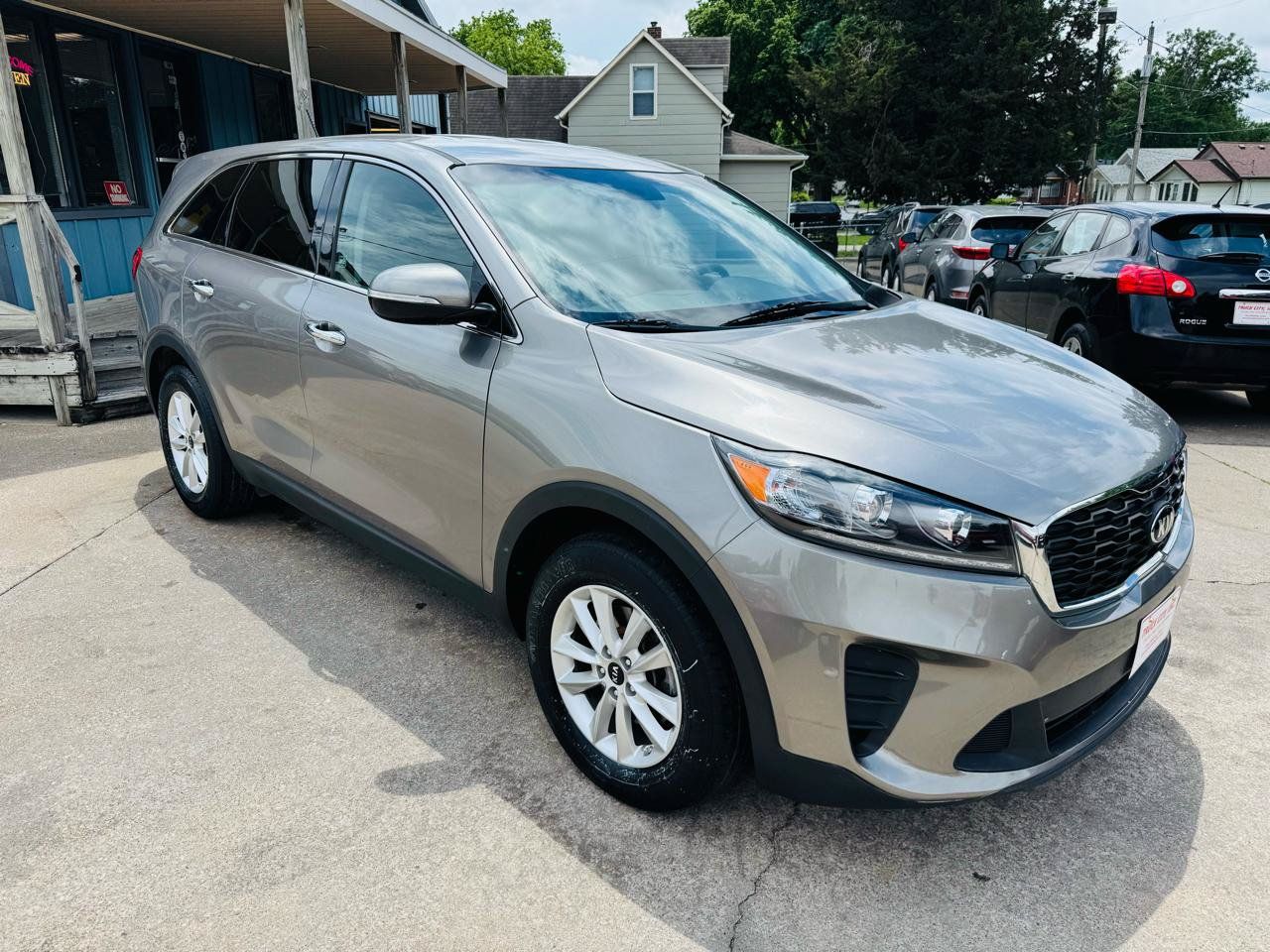 Used 2019 Kia Sorento FWD image 1