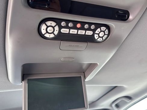 Used 2012 Honda Pilot EX-L image 25