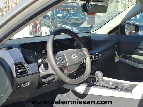 New 2026 Nissan Sentra SL w/ Floor Mat Package FWD image 8