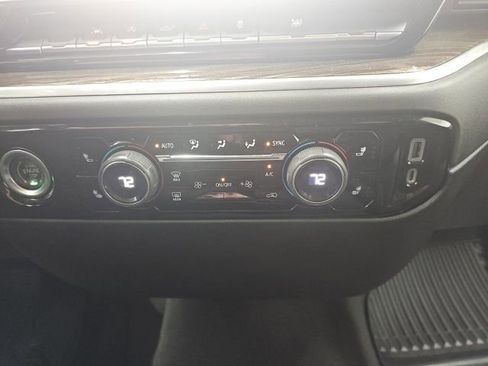 Used 2023 Chevrolet Silverado 1500 LT image 8