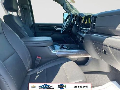 Used 2024 Chevrolet Silverado 2500 LTZ w/ LTZ Plus Package AWD/4WD image 16
