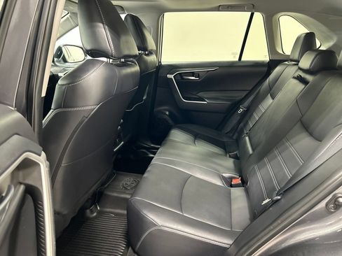 Used 2021 Toyota RAV4 XLE Premium AWD/4WD image 27